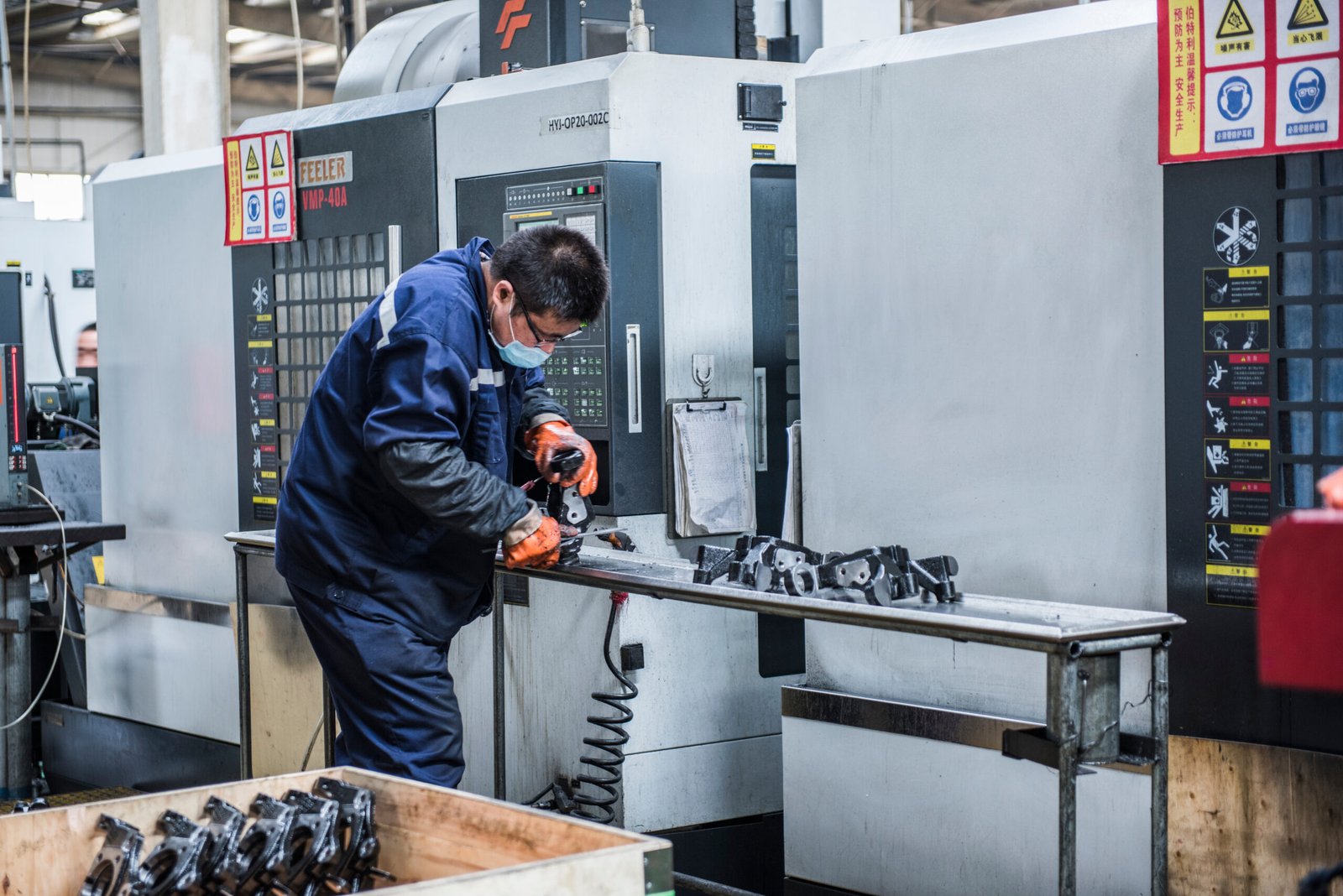 CNC equipment used for component production